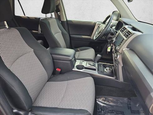 Used 2020 Toyota 4Runner SR5 AWD/4WD image 10