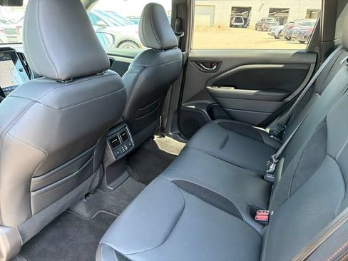 Certified 2026 Subaru Forester Touring AWD/4WD image 22