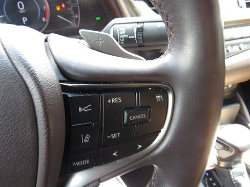 Used 2021 Lexus ES 350 w/ Premium Package FWD image 12