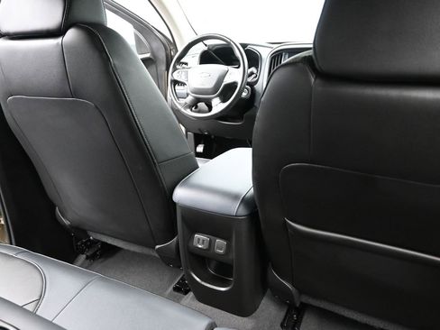 Used 2022 Chevrolet Colorado Z71 image 17