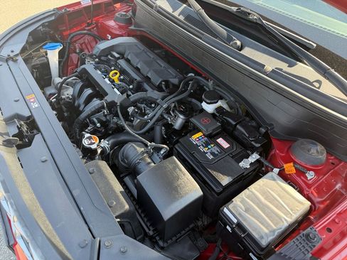 Used 2022 Hyundai Venue SEL FWD image 30