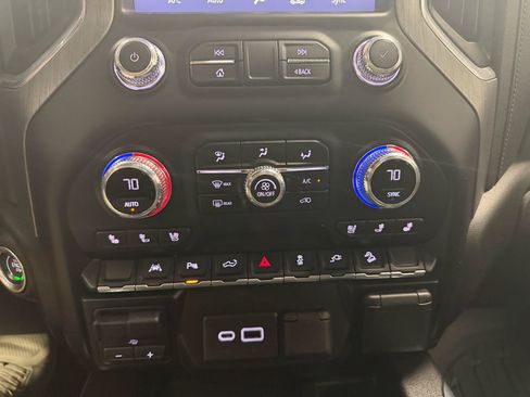 Used 2021 GMC Sierra 1500 Denali w/ Driver Alert Package II AWD/4WD image 44