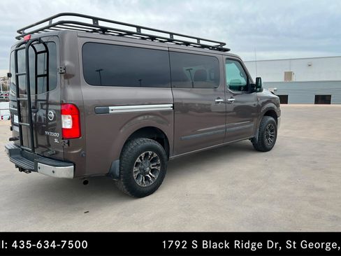 Used 2018 Nissan NV 3500 SL image 5