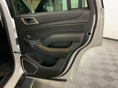 Used 2018 GMC Yukon Denali w/ Denali Ultimate Package AWD/4WD image 29