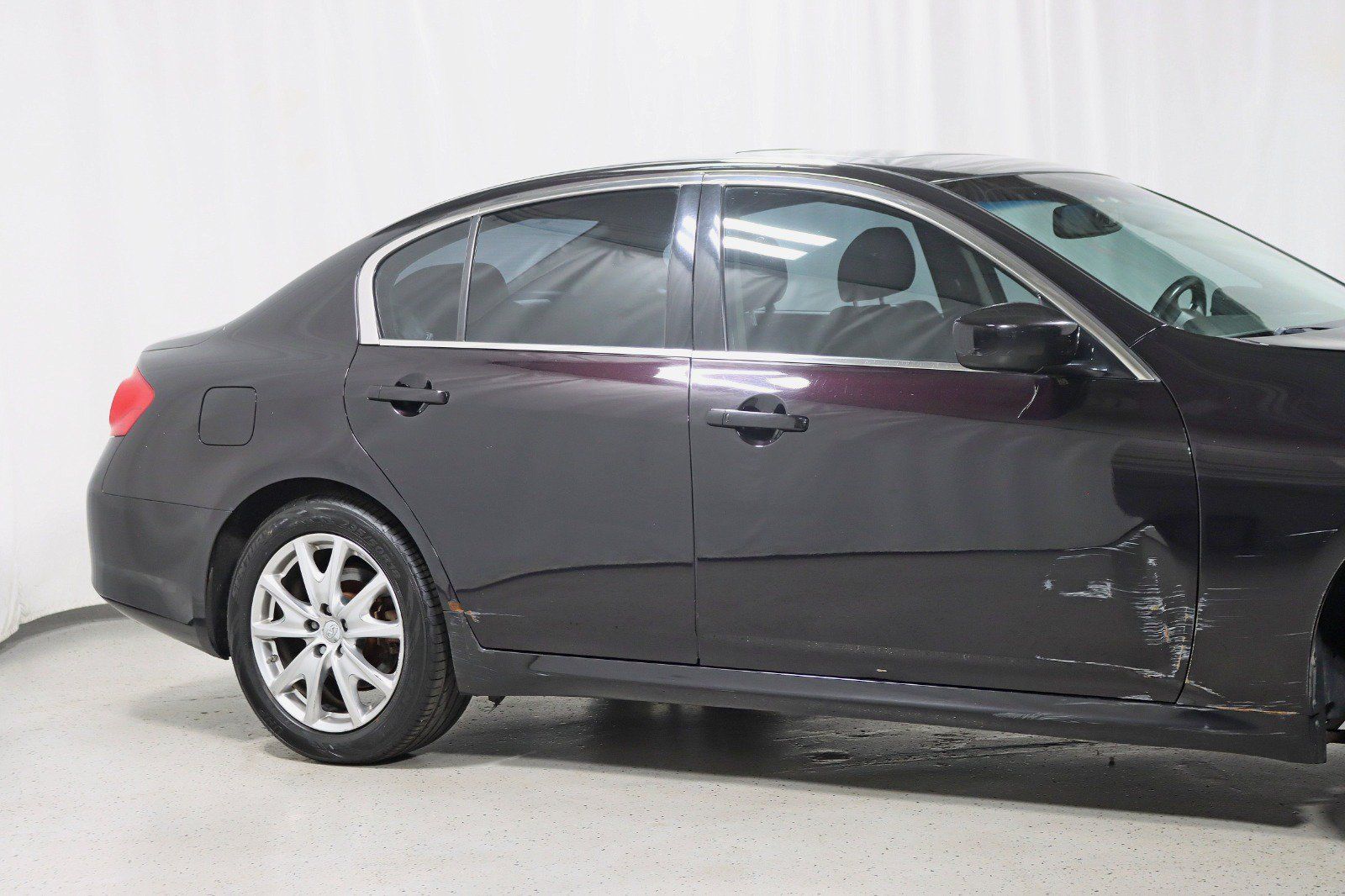 Used 2012 INFINITI G37 x Sedan w/ Premium Pkg AWD/4WD image 3