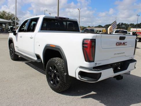 Used 2024 GMC Sierra 2500 AT4 w/ AT4 Premium Plus Package image 8