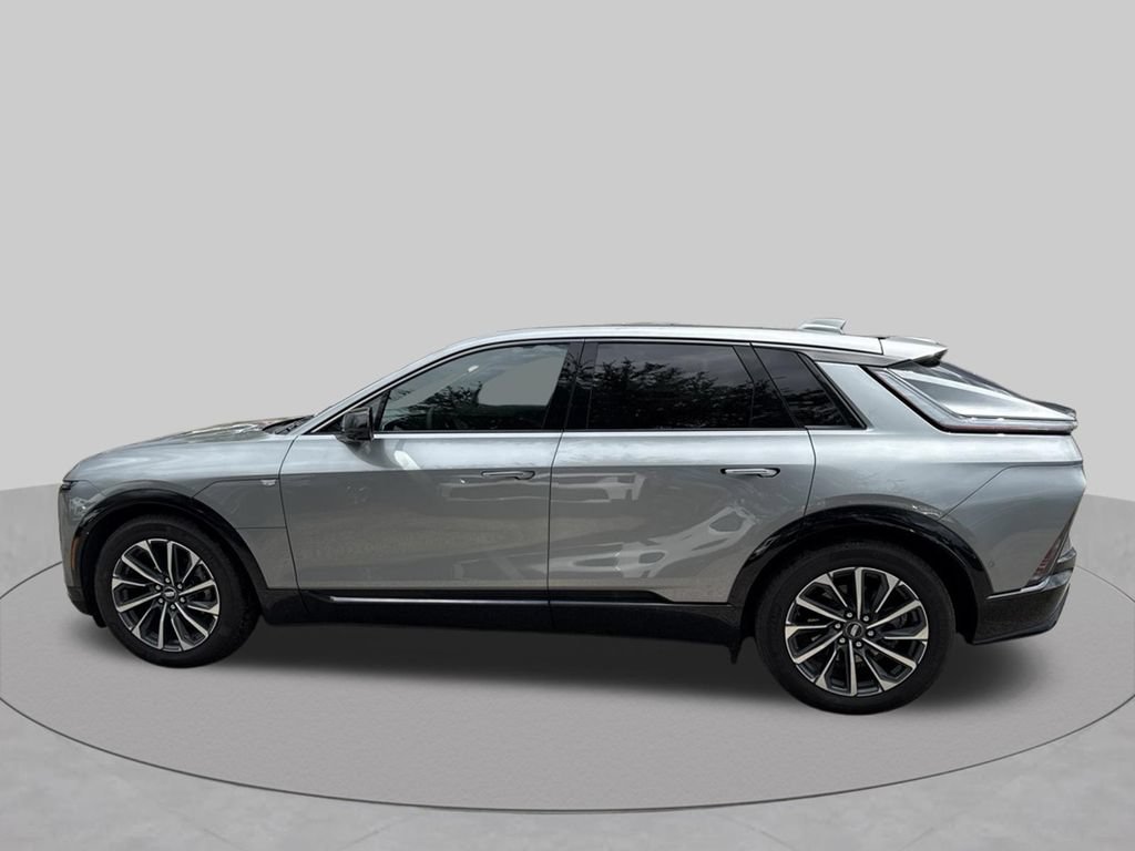 Certified 2024 Cadillac Lyriq Sport RWD image 9