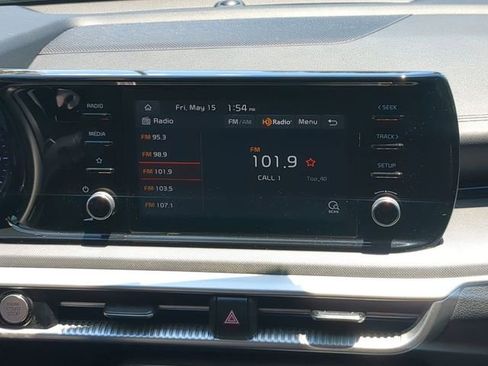 Used 2021 Kia K5 LXS FWD image 18