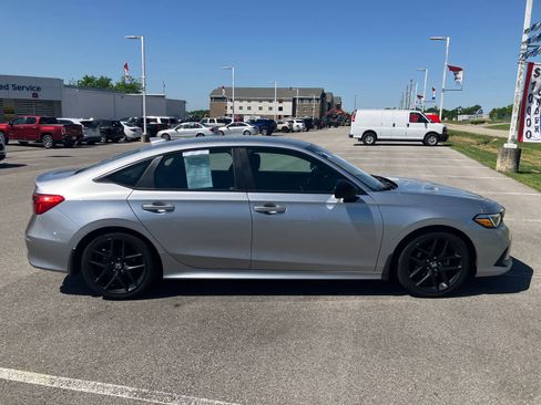 Used 2023 Honda Civic Sport image 8