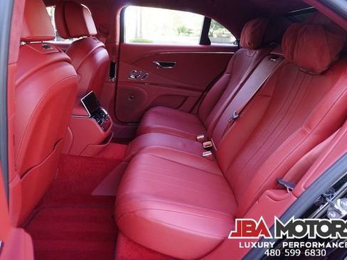 Used 2023 Bentley Flying Spur Plug-In Hybrid AWD/4WD image 99