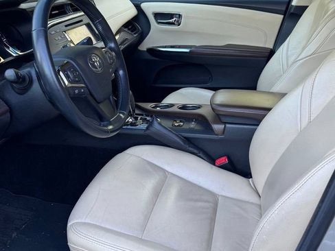 Used 2013 Toyota Avalon XLE Touring FWD image 8