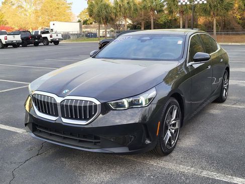 Used 2026 BMW 530i image 7