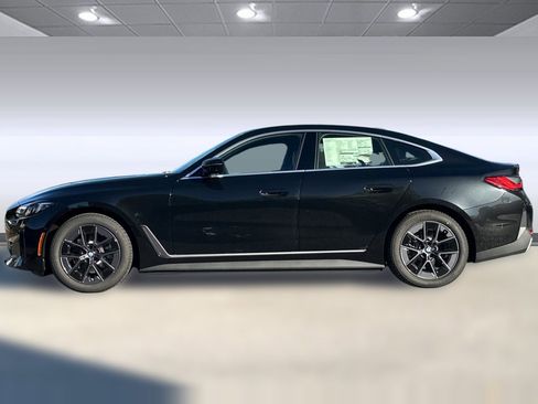 Used 2025 BMW i4 eDrive40 w/ Premium Package RWD image 2