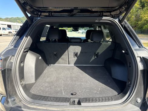 Used 2025 Chevrolet Equinox LT w/ Convenience Package II image 25