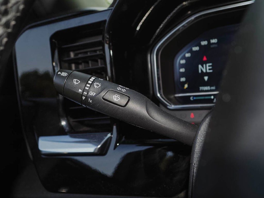 Certified 2023 Chevrolet Silverado 1500 RST AWD/4WD image 17