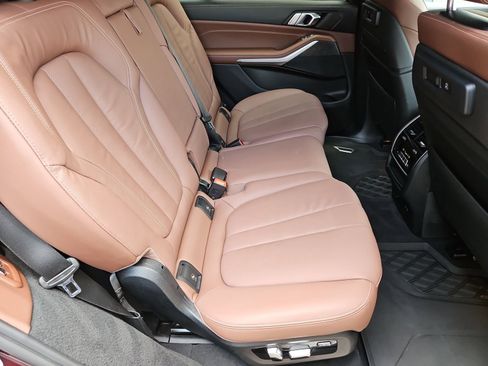 Used 2022 BMW X7 xDrive40i w/ Executive Package image 20