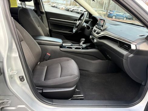 Used 2023 Nissan Altima 2.5 SV image 19