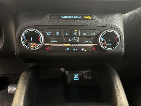 Used 2023 Ford Escape Active image 31