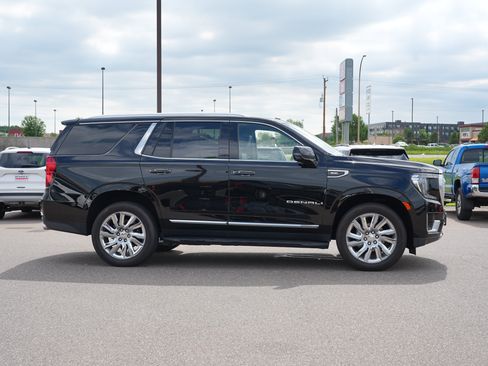 Used 2021 GMC Yukon Denali AWD/4WD image 2