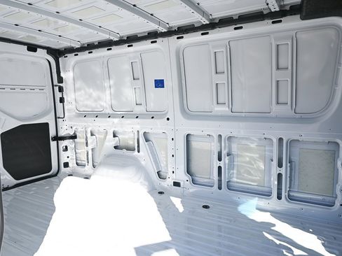 Used 2025 Mercedes-Benz Sprinter 2500 image 21