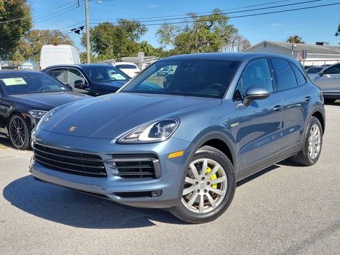 Used 2020 Porsche Cayenne E-Hybrid image 1