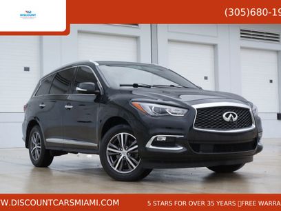 Used 2019 INFINITI QX60 Luxe w/ Essential Package