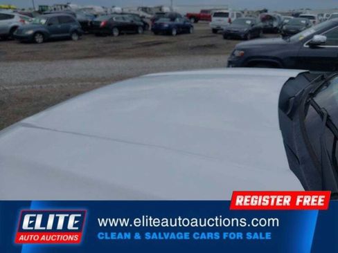Used 2021 GMC Sierra 1500 AT4 w/ AT4 Premium Package AWD/4WD image 34