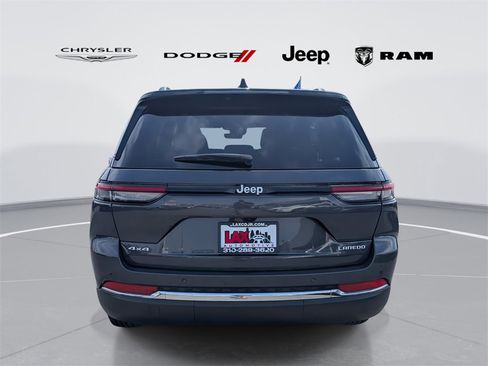 New 2025 Jeep Grand Cherokee Laredo image 4