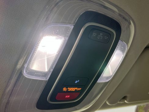 Used 2024 Hyundai Kona SEL w/ Convenience Package FWD image 22