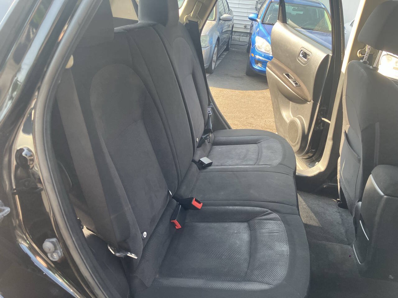 Used 2015 Nissan Rogue S w/ Convenience Package AWD/4WD image 25