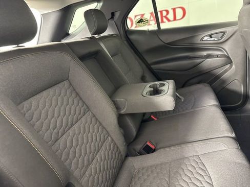 Used 2018 Chevrolet Equinox LT w/ Sun & Infotainment Package image 18