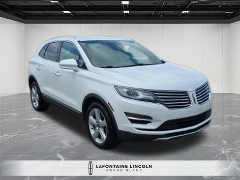 Used 2017 Lincoln MKC Premiere AWD/4WD image 3
