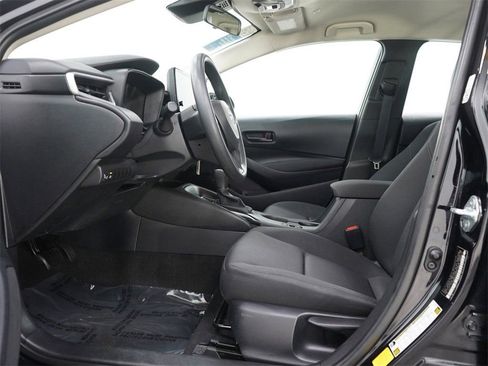 Used 2024 Toyota Corolla LE image 18