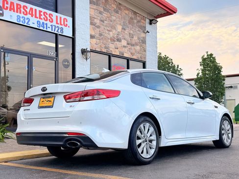 Used 2018 Kia Optima EX FWD image 5