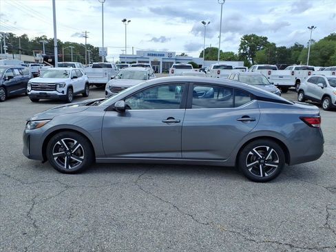 Used 2024 Nissan Sentra SV FWD image 6