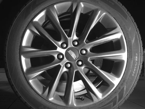 Used 2019 Cadillac Escalade Luxury w/ Escalade Sport Edition AWD/4WD image 25