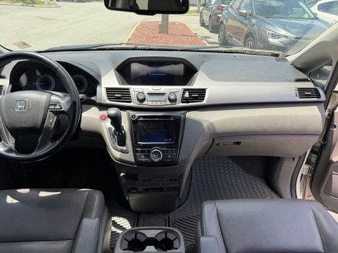 Used 2015 Honda Odyssey Touring image 22