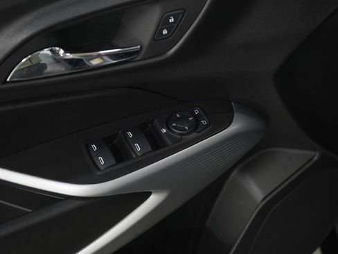 Used 2024 Chevrolet Trax LS w/ LS Convenience Package image 20