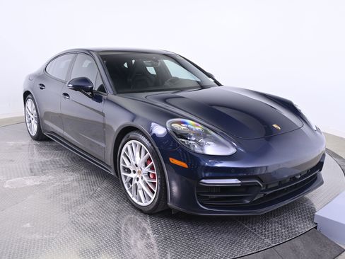 Certified 2020 Porsche Panamera GTS image 9