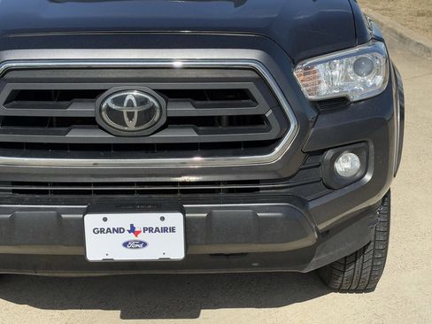 Used 2023 Toyota Tacoma TRD Sport image 10