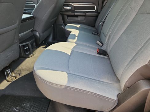 Used 2024 RAM 2500 Big Horn AWD/4WD image 11
