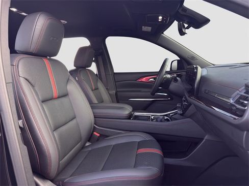 Used 2026 Chevrolet Traverse RS image 16