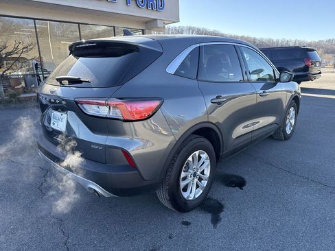 Certified 2022 Ford Escape SE AWD/4WD image 4