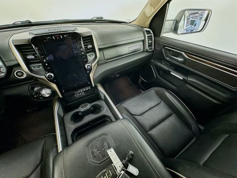 Used 2021 RAM 1500 Laramie AWD/4WD image 11