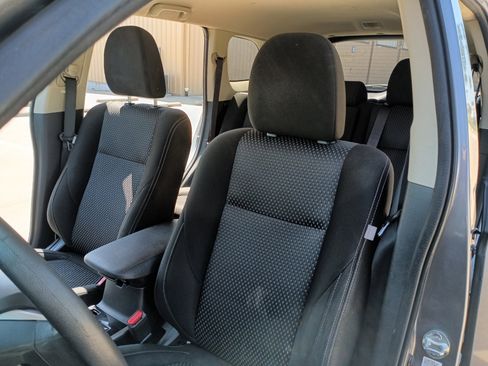 Used 2018 Mitsubishi Outlander ES image 22