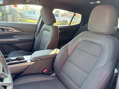 New 2026 Chevrolet Equinox EV LT image 10