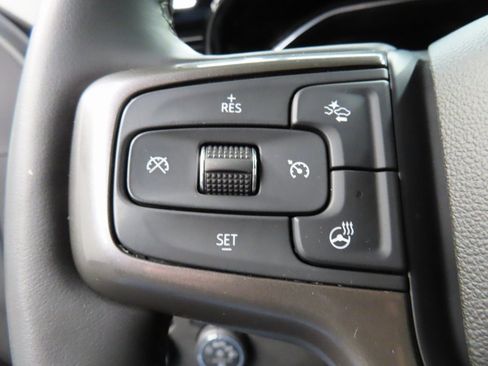 Used 2024 Chevrolet Silverado 2500 ZR2 w/ Technology Package image 66