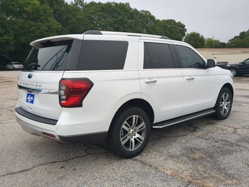 Certified 2022 Ford Expedition Limited AWD/4WD image 3
