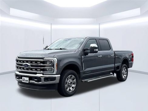 Used 2023 Ford F250 Lariat w/ Chrome Package AWD/4WD image 9