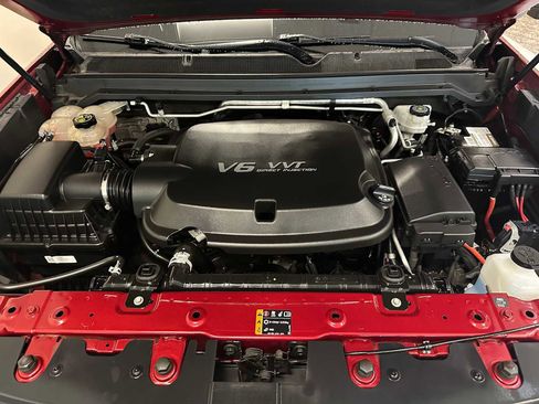 Used 2019 Chevrolet Colorado LT w/ Luxury Package, Chrome image 9